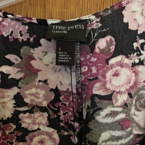 Free Press Floral Wrap Long dress BNWT size S side tie slit up side - Picture 4 of 7